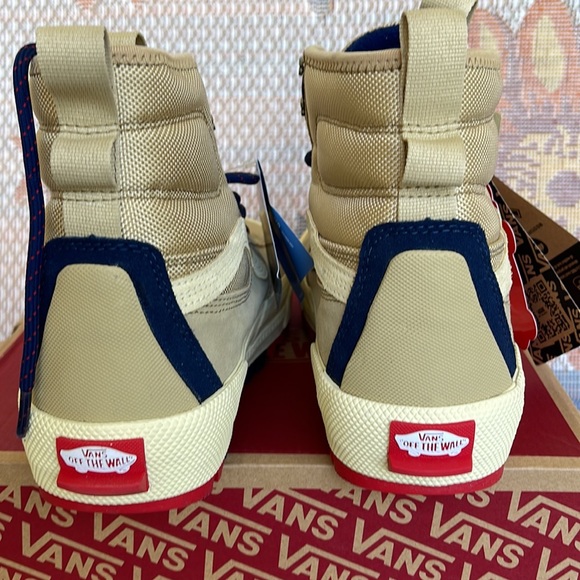 Vans WMNS Sk8-Hi Gore-Tech
Taos Taupe
VN0A5111YUU
Boots - Picture 14 of 16